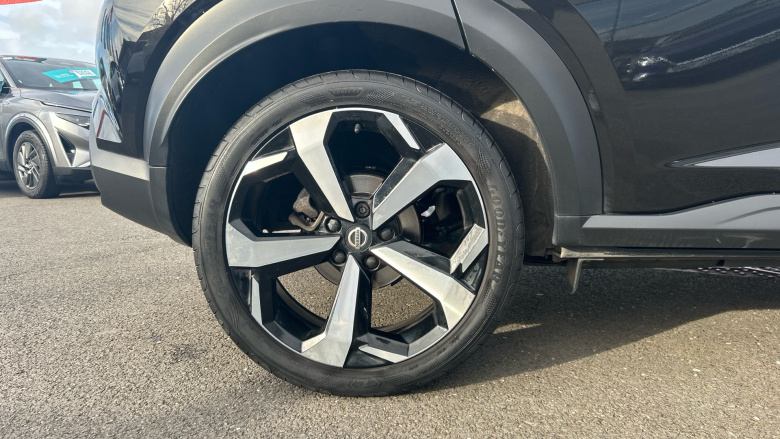 Nissan Juke 1.0 DiG-T 114 Tekna 5dr Petrol Hatchback